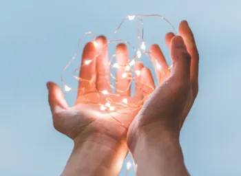 photo stock hands xmas lights